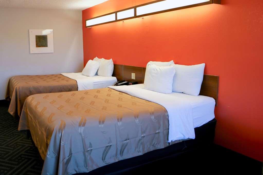 Quality Inn & Suites Watertown Fort Drum Calcium Zimmer foto